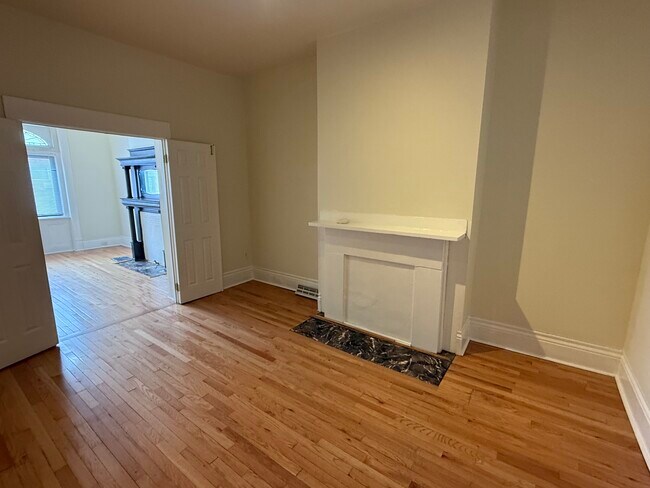 Foto principal - 156 S 18th St