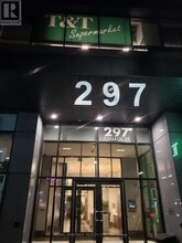 Building Photo - 297-297 College St