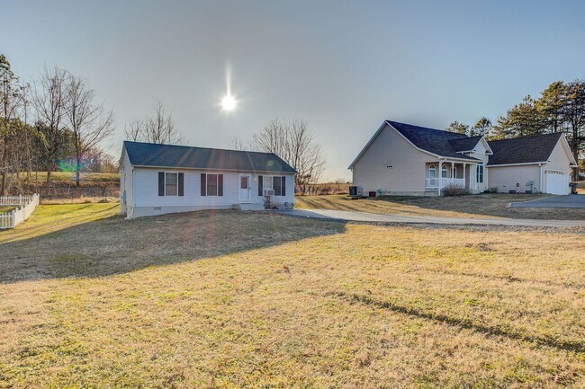 Building Photo - 155 Cove Point Rd