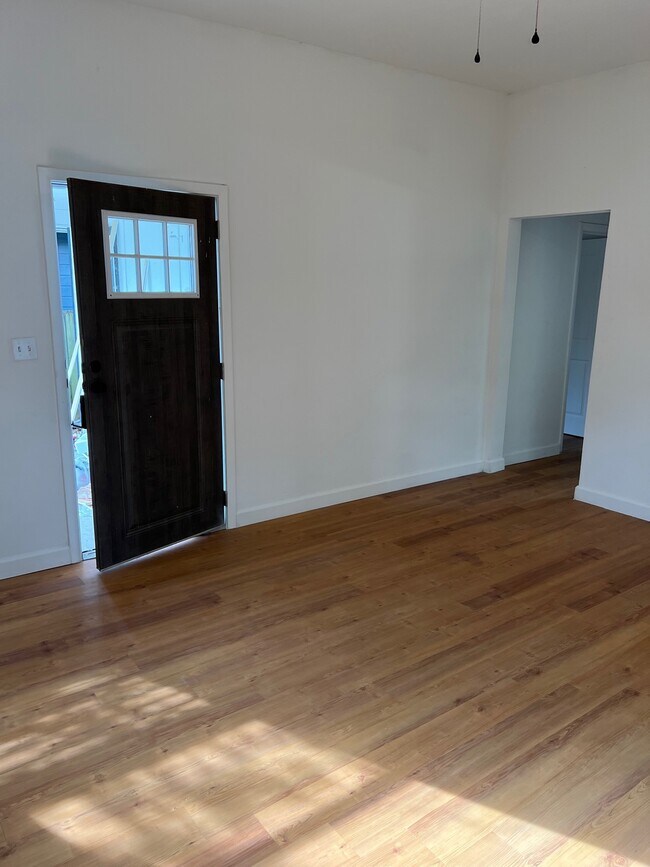 Foto del edificio - 522 E Woodard St