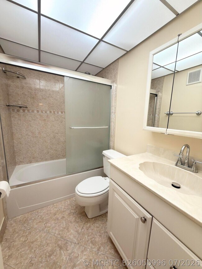 Foto del edificio - 7650 W McNab Rd