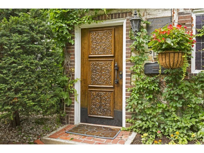 Foto del edificio - 212 Ridgewood Ave