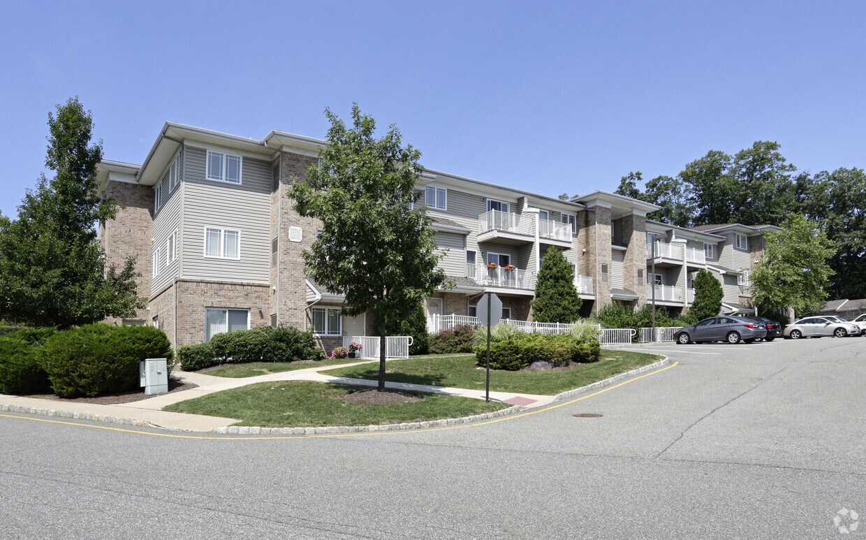 Kinnelon Ridge Apartments in Kinnelon, NJ