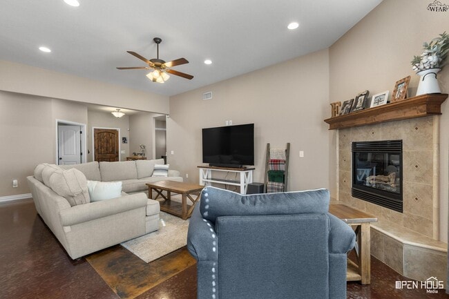 Foto del edificio - 7 Freedom Cir