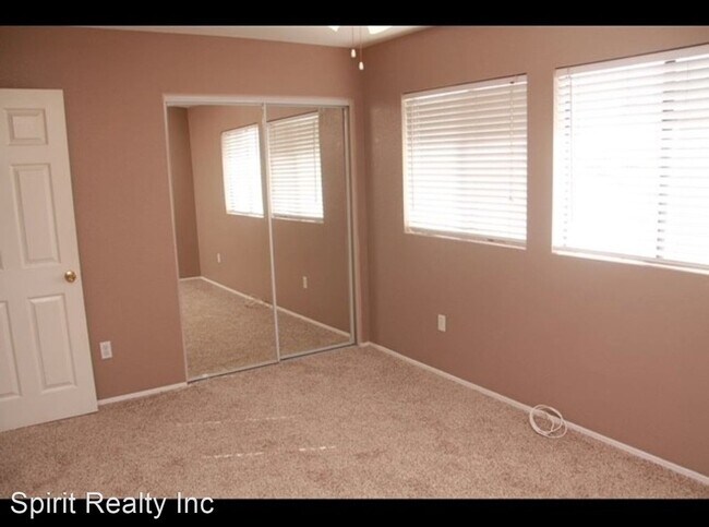 Building Photo - 2 br, 1.5 bath House - 1448 15th