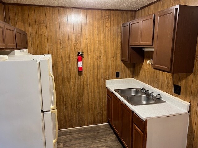 Cocina - 3950 Bradford Ct