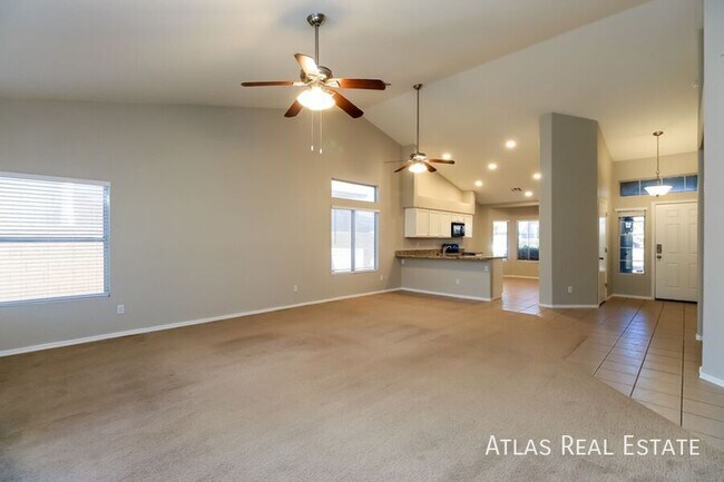 Foto del edificio - 7315 E Navarro Ave