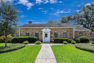 Building Photo - 614 Val Lena Dr