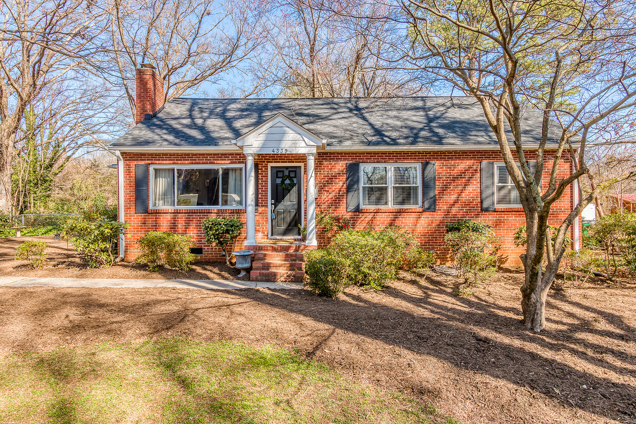 Primary Photo - 4339 Castleton Rd