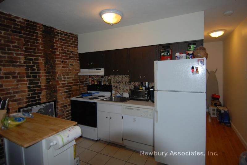 Primary Photo - 99 Hudson St