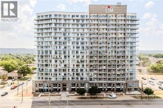 Building Photo - 2782 Barton St E