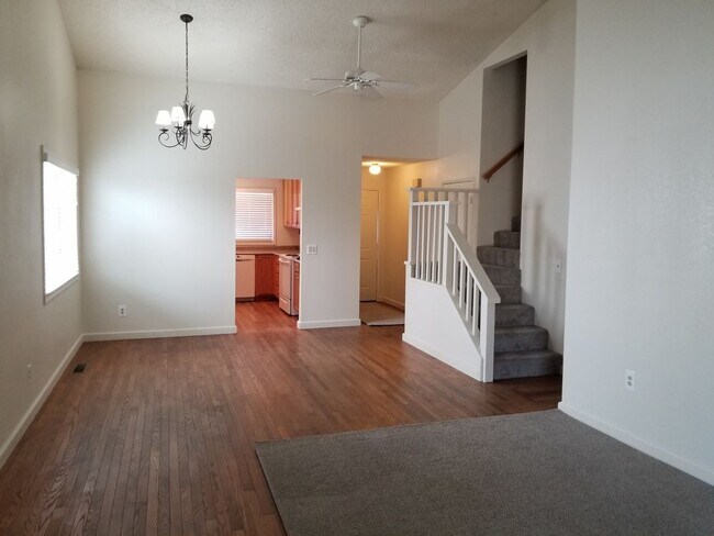 Building Photo - Attractive 5 bedroom home in Rohnert Park