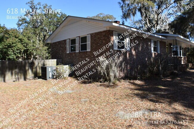 Building Photo - 618 Mystic Drive