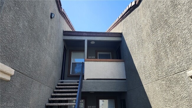 Building Photo - 555 E Silverado Ranch Blvd