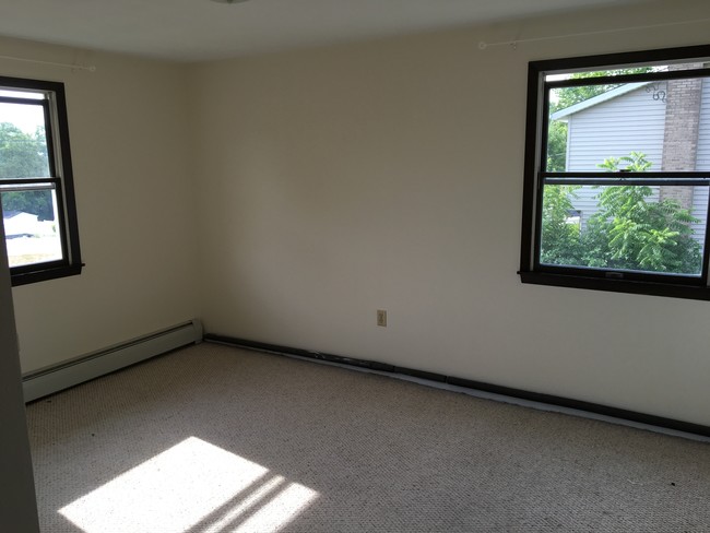 Building Photo - 811 Oak Hill Ave