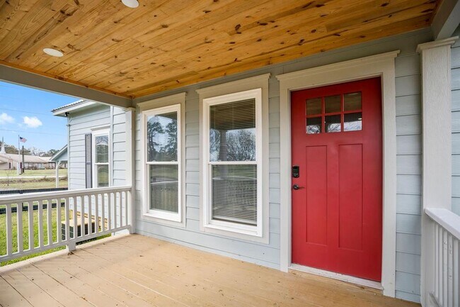 Building Photo - 12656 Calvary Rd