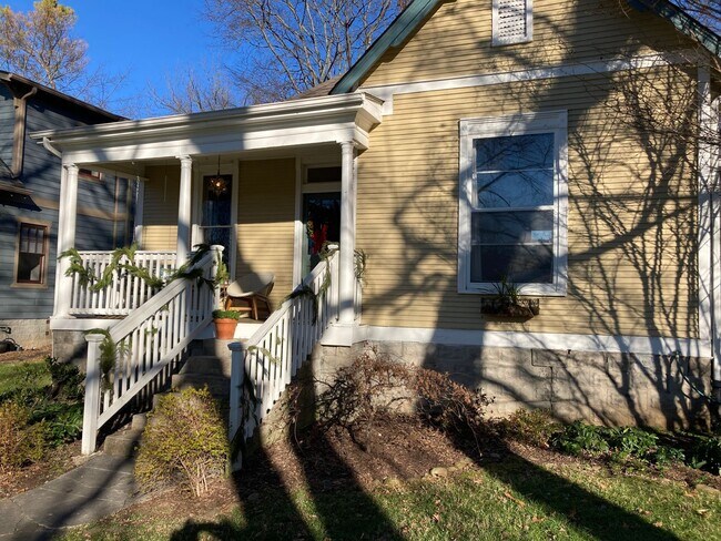 Photo - Charming Sylvan Park Victorian House