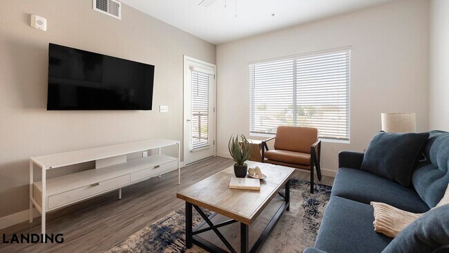 Building Photo - 1760 S Crismon Rd