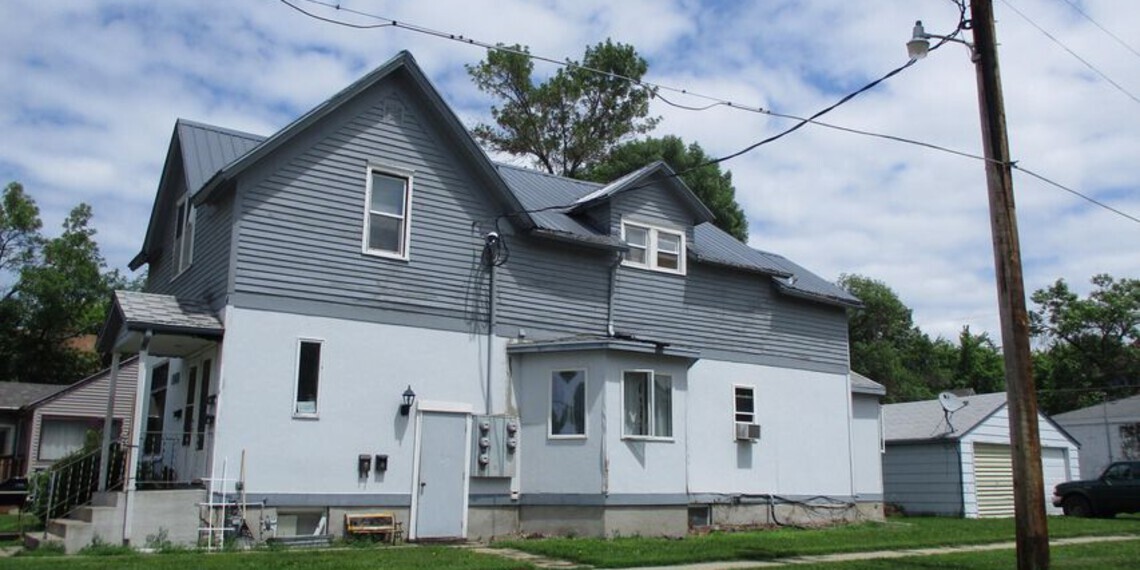 Building Photo - 1023 S Lincoln St