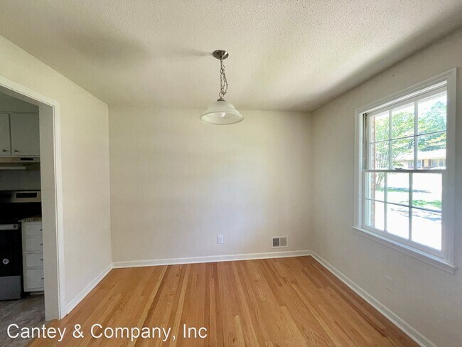 Foto del edificio - 3 br, 2 bath House - 2126 Woodtrail Dr