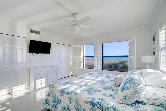 Foto del edificio - 1289 NE Ocean Blvd