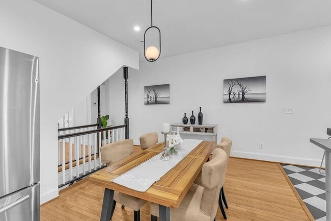 Foto del edificio - 3655 13th St NW
