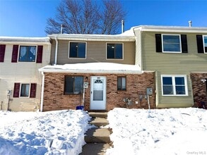 Building Photo - 205 Everett Pl