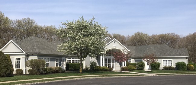 Woodcrest Estates 55+ Apartments - Port Jefferson Station, NY