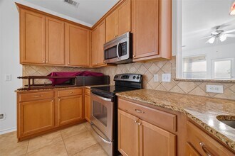 Building Photo - 13738 View Meadow Ln