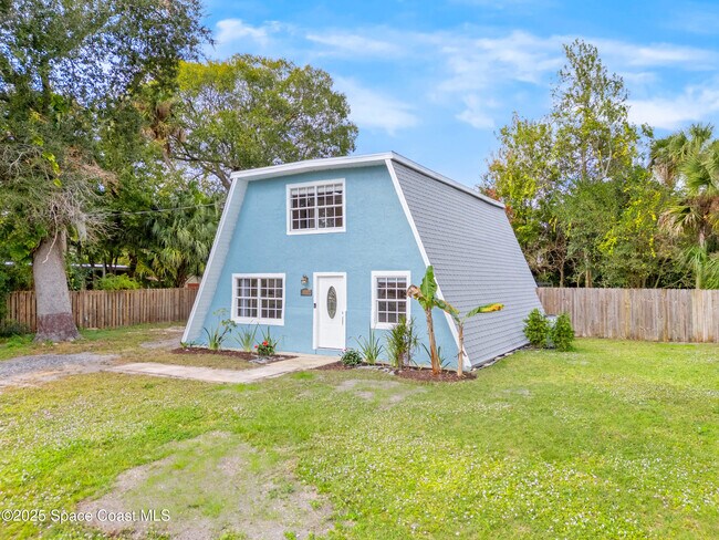 Foto del edificio - 6260 Marcy St