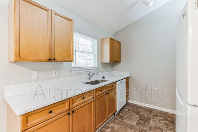 Building Photo - 5517 Windy Valley Dr