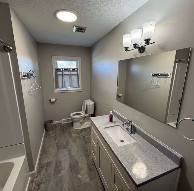 Foto del edificio - 474 Bennett Rd