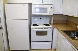 Foto del edificio - 642 NW 13th St