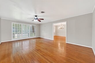 Building Photo - 2526 Gramercy St