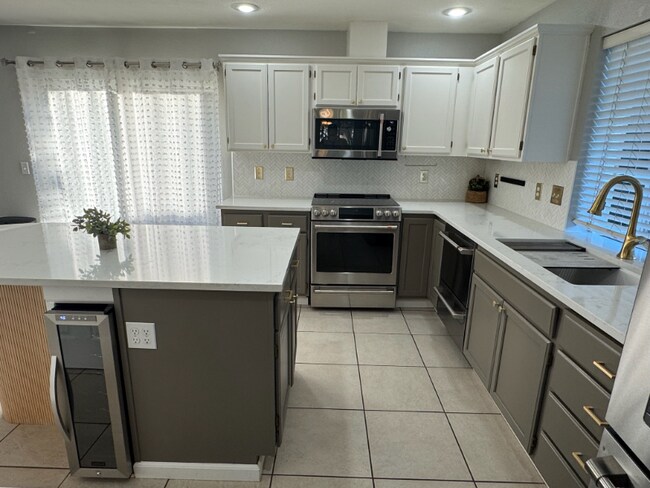 Foto del edificio - 18916 91st Ave Ct E