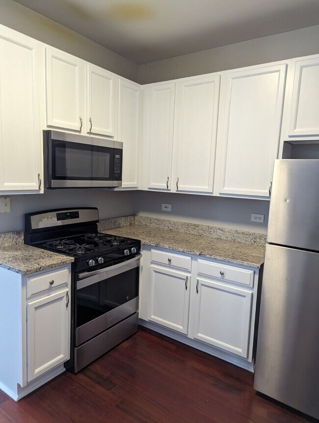 Building Photo - 3928 Granite Ct