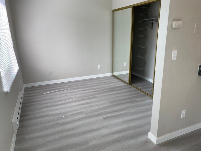 Foto del edificio - 334 Wells Ave S