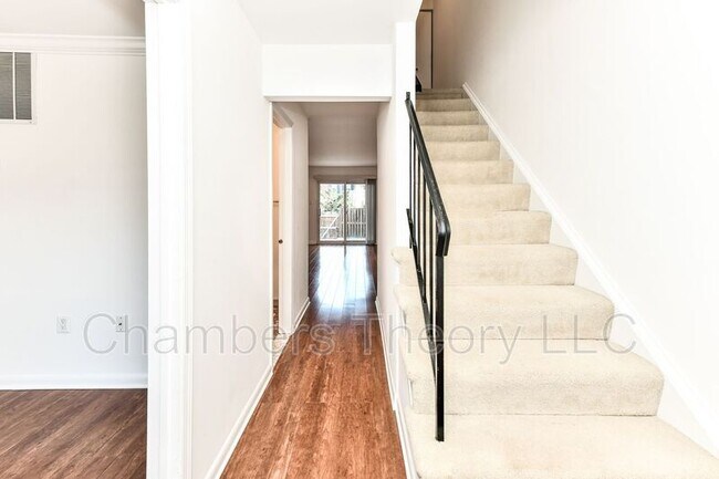 Photo - 2307 Harleyford Ct House