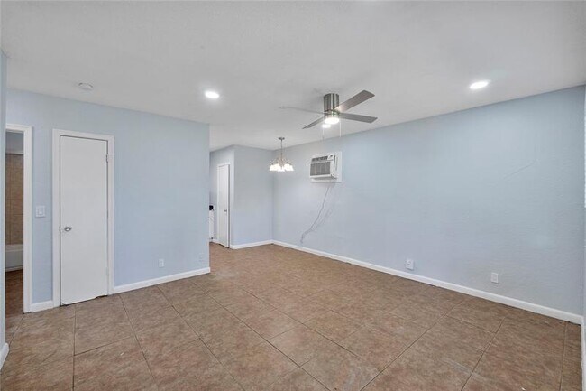 Foto del edificio - 332 SW 2nd Pl