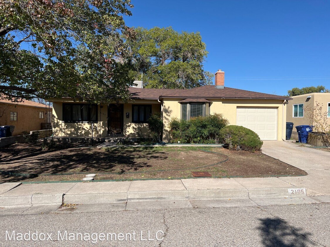 Foto principal - 3 br, 2 bath House - 2105 Dorothy Street NE