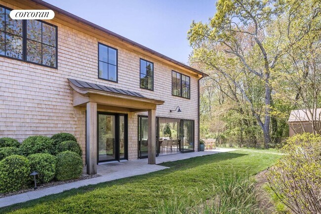 Building Photo - 23 Maple Ln