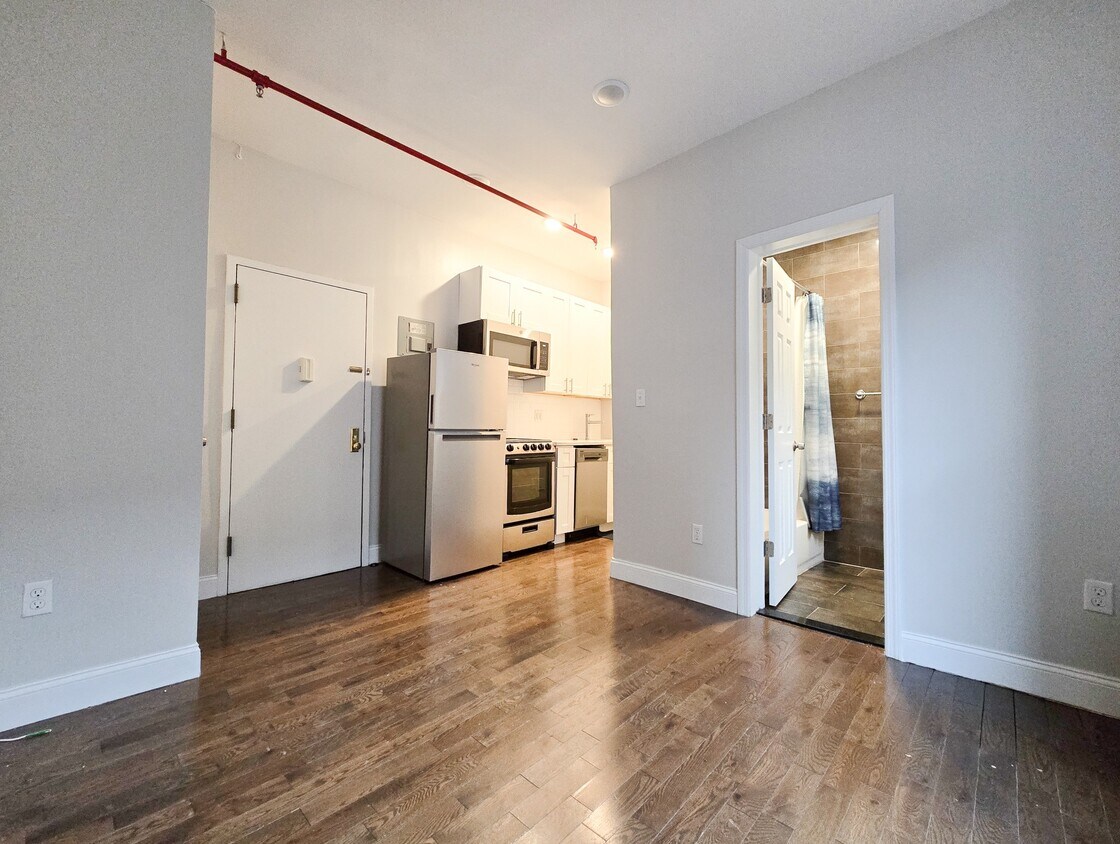 Foto principal - 184 Nagle Ave