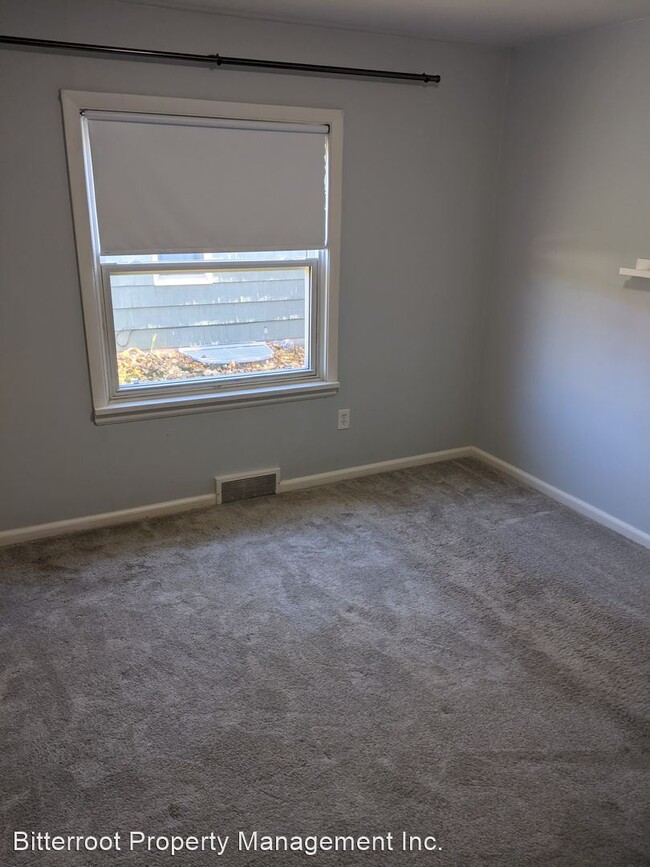 Building Photo - 3 br, 2 bath House - 501 E Sussex