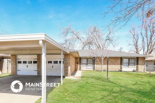 Foto principal - 5713 NW 33rd St