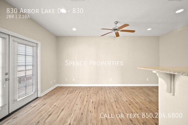 Foto del edificio - 830 Arbor Lake Dr