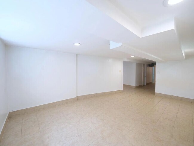 Foto del edificio - 4324 W Parker Ave