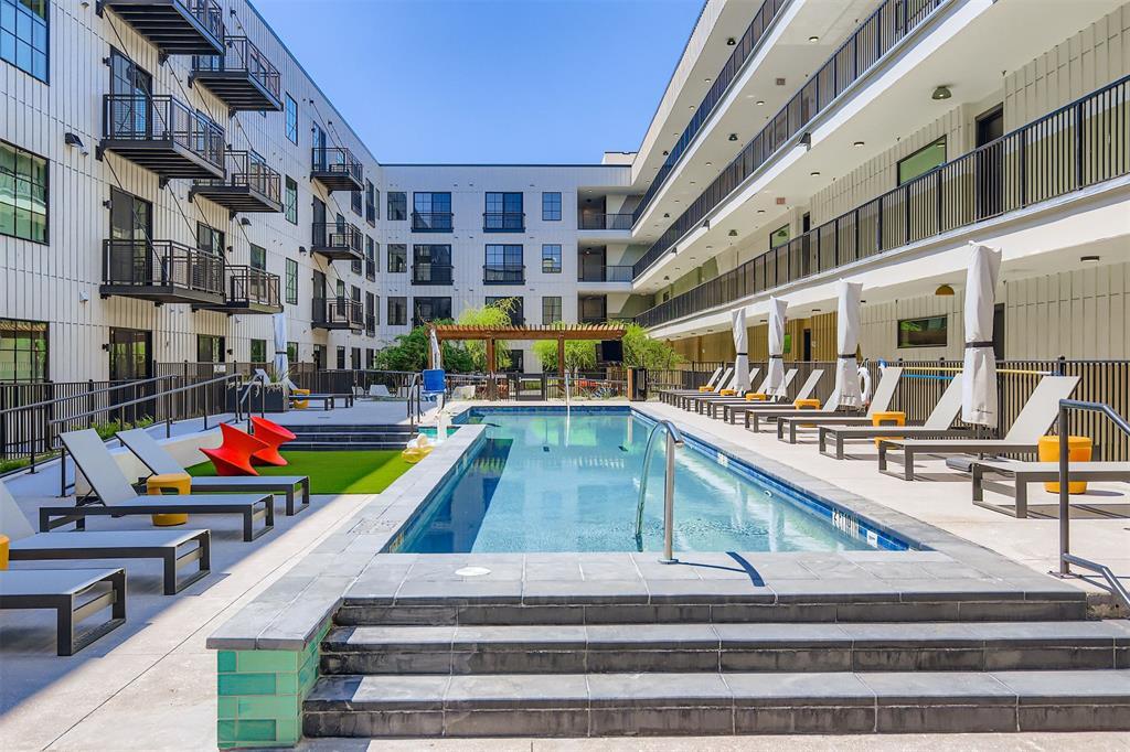 Foto principal - 4315 S Congress Ave