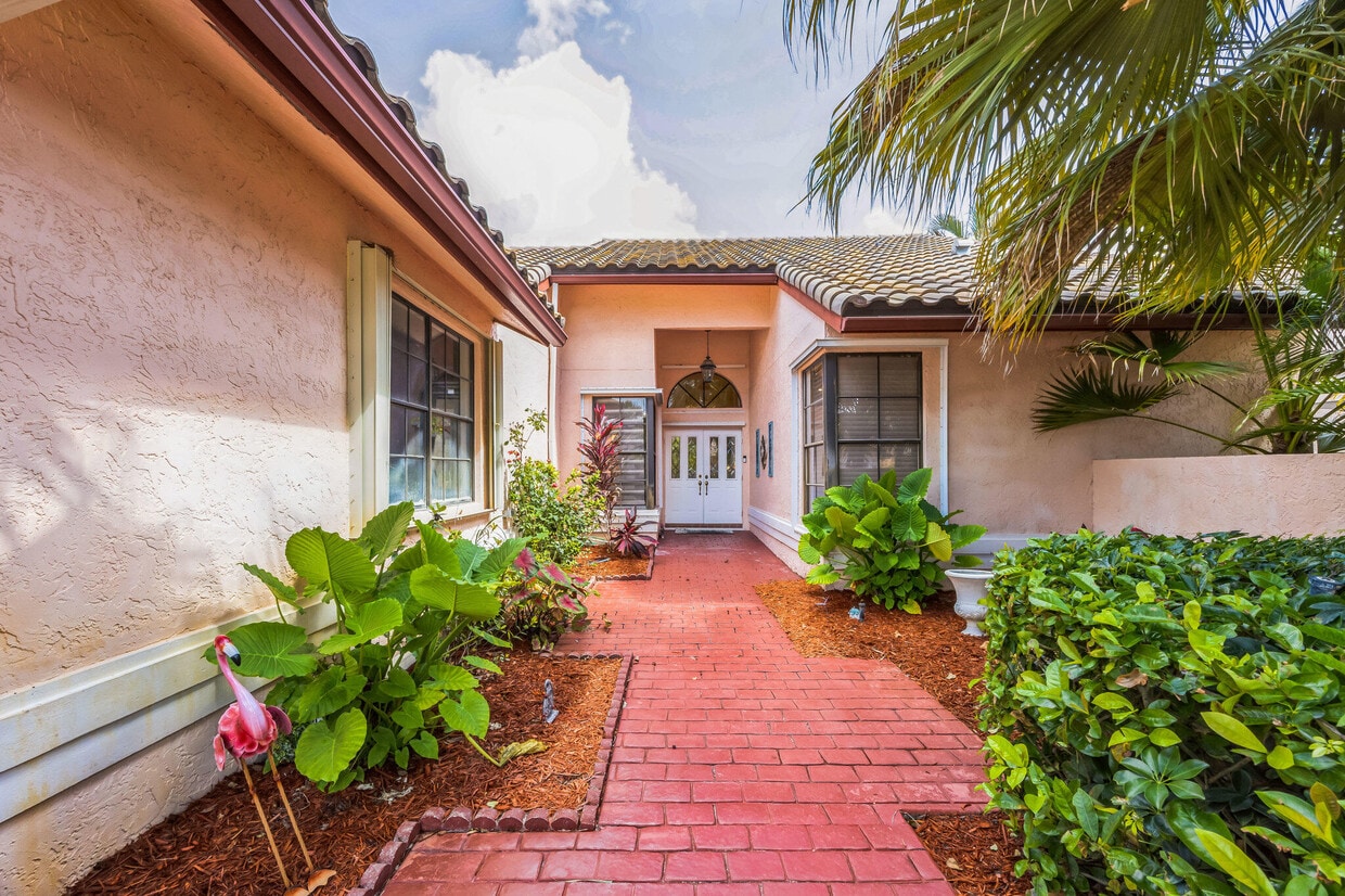 Foto principal - 19365 Cherry Hills Terrace
