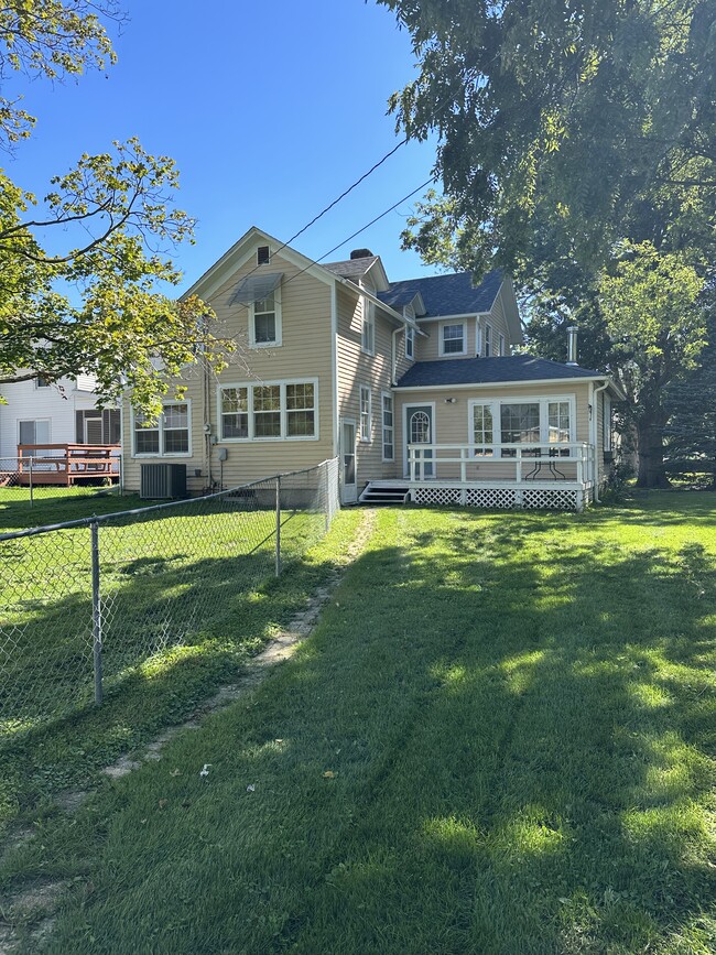 Foto del edificio - 803 N Iowa Ave