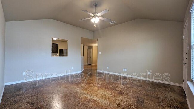 Building Photo - 1004A Kerr Ct